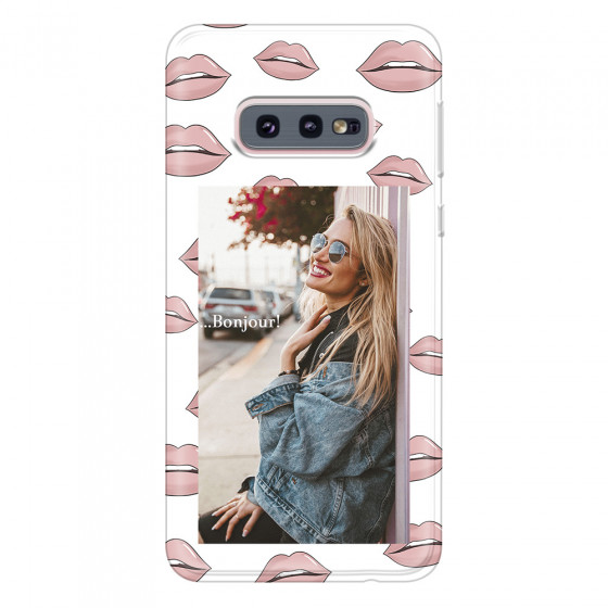 SAMSUNG - Galaxy S10e - Soft Clear Case - Teenage Kiss Phone Case